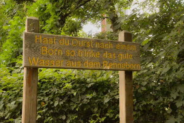 Schild der Renneborn